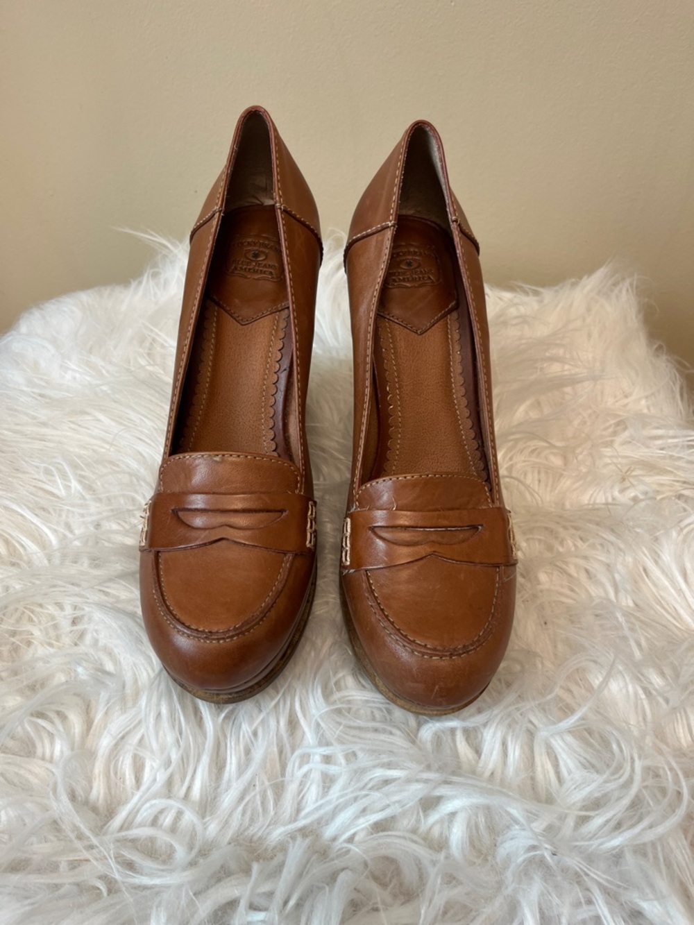 Lucky Brand Brown Leather Wedge Loafers. Size9.